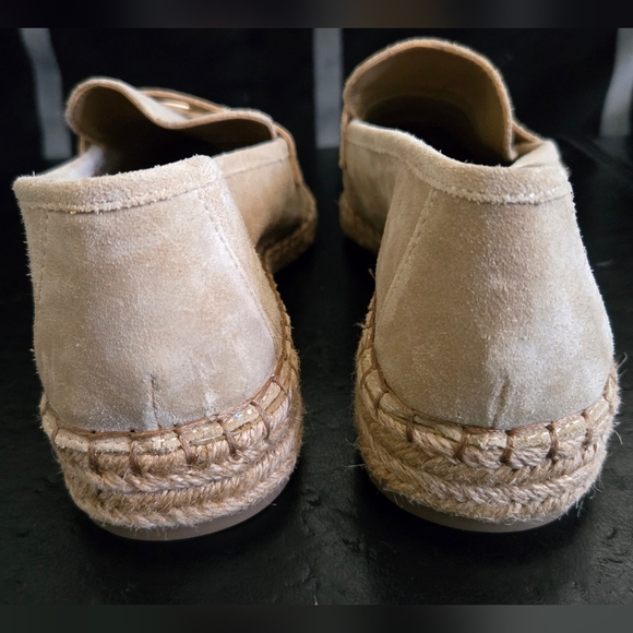 Vince Camuto Beige Suede Loafers NWOT - Picture 6 of 8